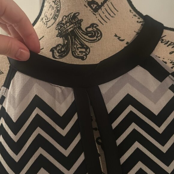 En Focus Studio Black and White Chevron Women’s Stretchy Maxi Dress - Picture 6 of 6